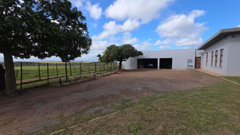 3 Bedroom Property for Sale in Albertinia Western Cape